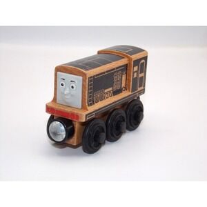 Thomas Wooden Railway ☆ 2012 Real Wood Series ☆ DIESEL Tank Engine ☆ fhm22